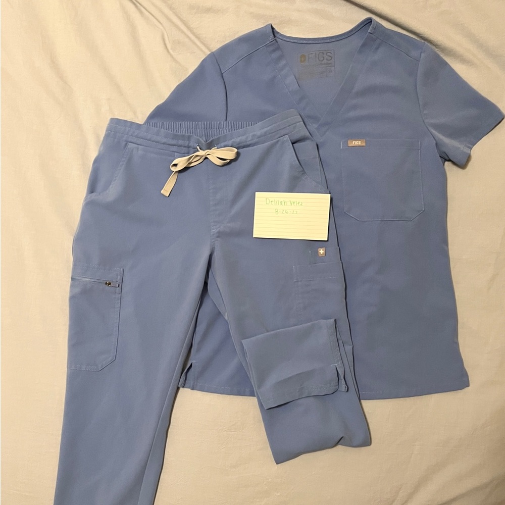 Ceil Blue Figs Scrubs